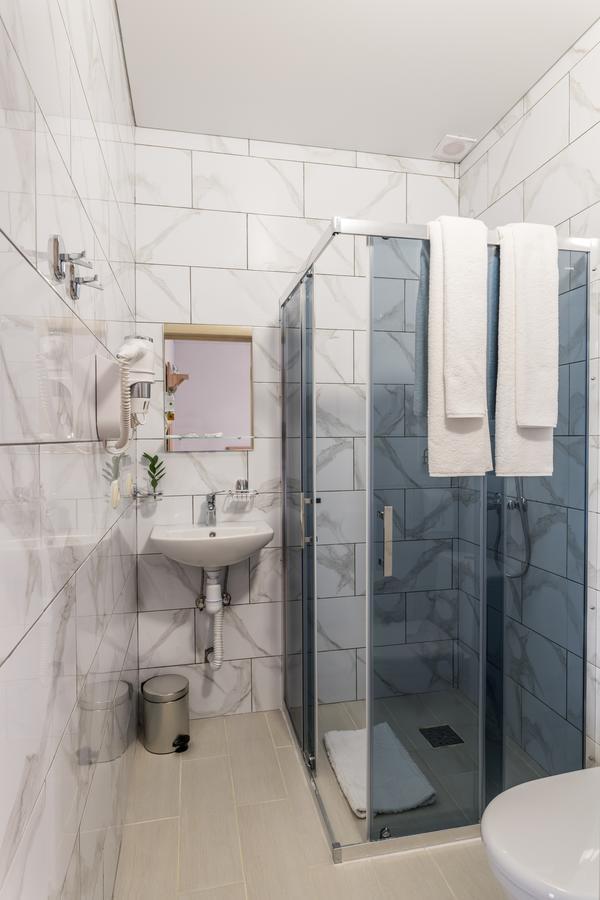 Aqua Marina Hotel Kherson Exterior foto