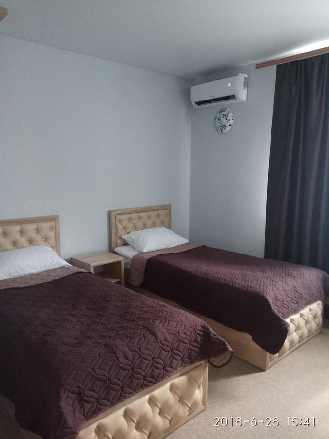 Aqua Marina Hotel Kherson Exterior foto